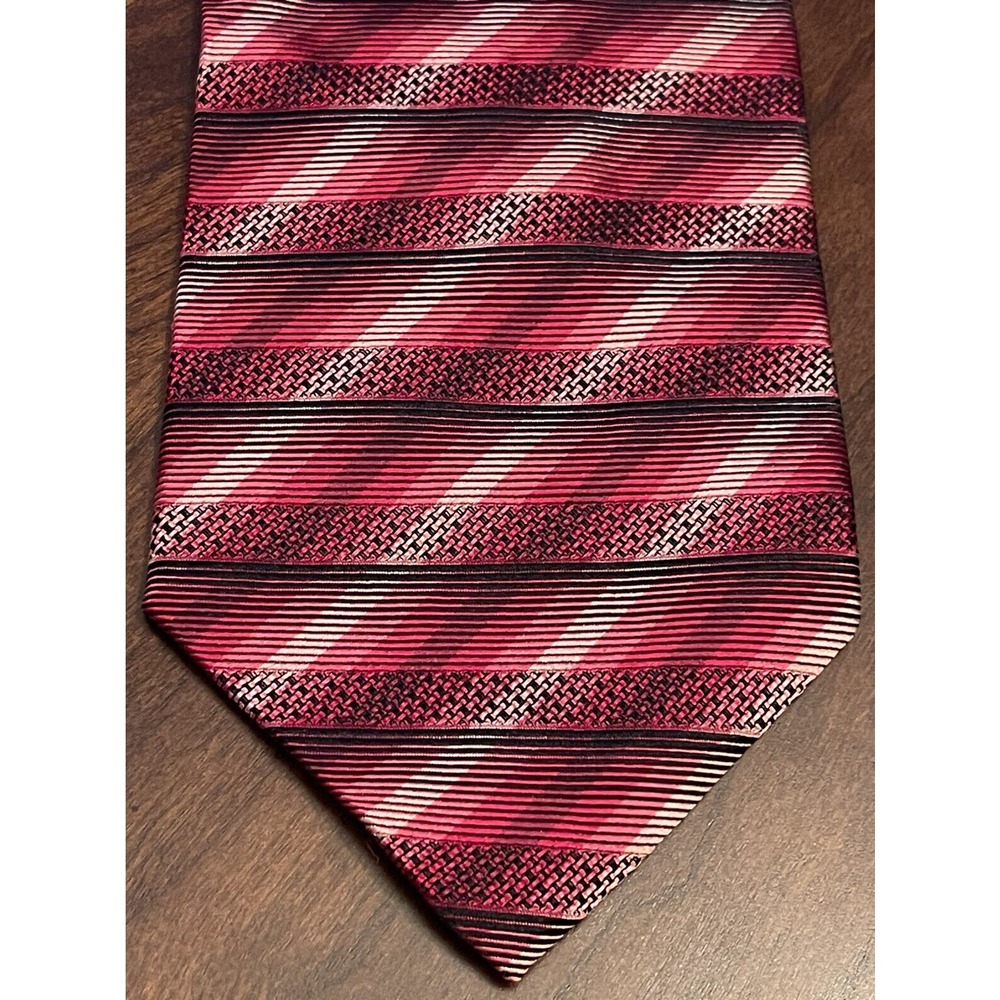 D. C By Daniel Craig Red Black 100% Silk Men’s Neck Tie